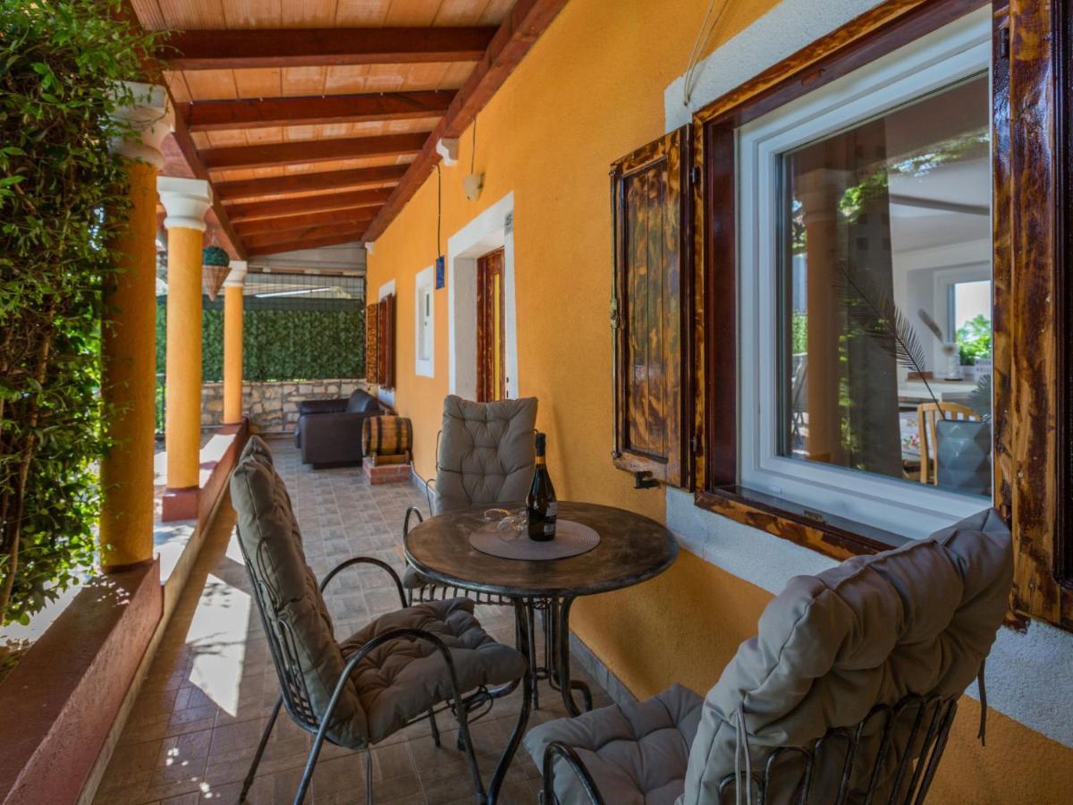Holiday Home Villa Lucky By Interhome Brtonigla Exterior foto